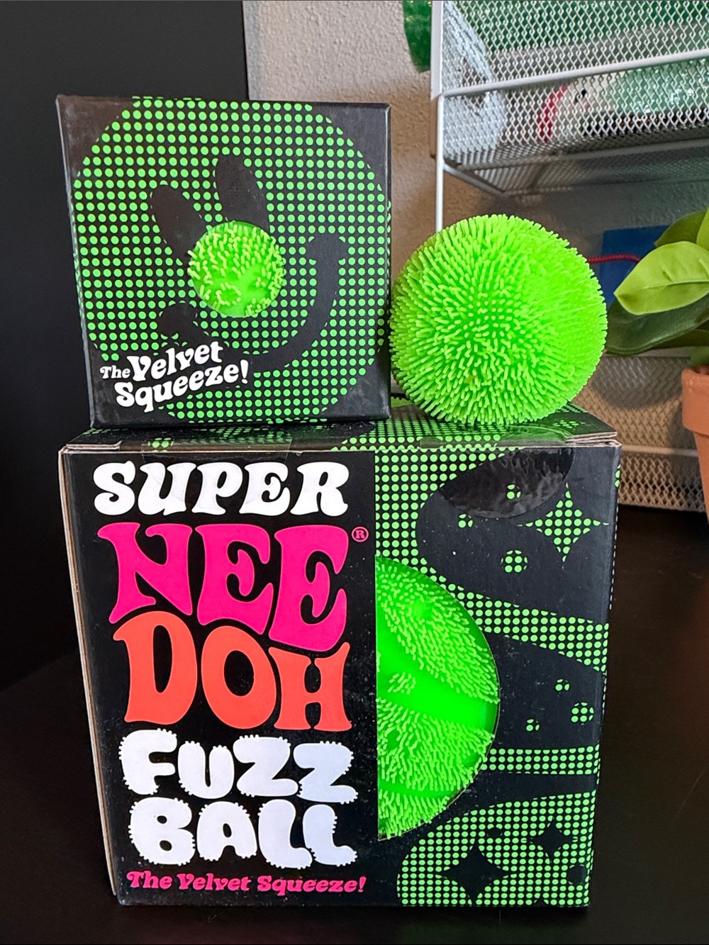 Three Pack Super Nee Doh Fuzz Ball regular & mini fuzz ball Neon Green Authentic
